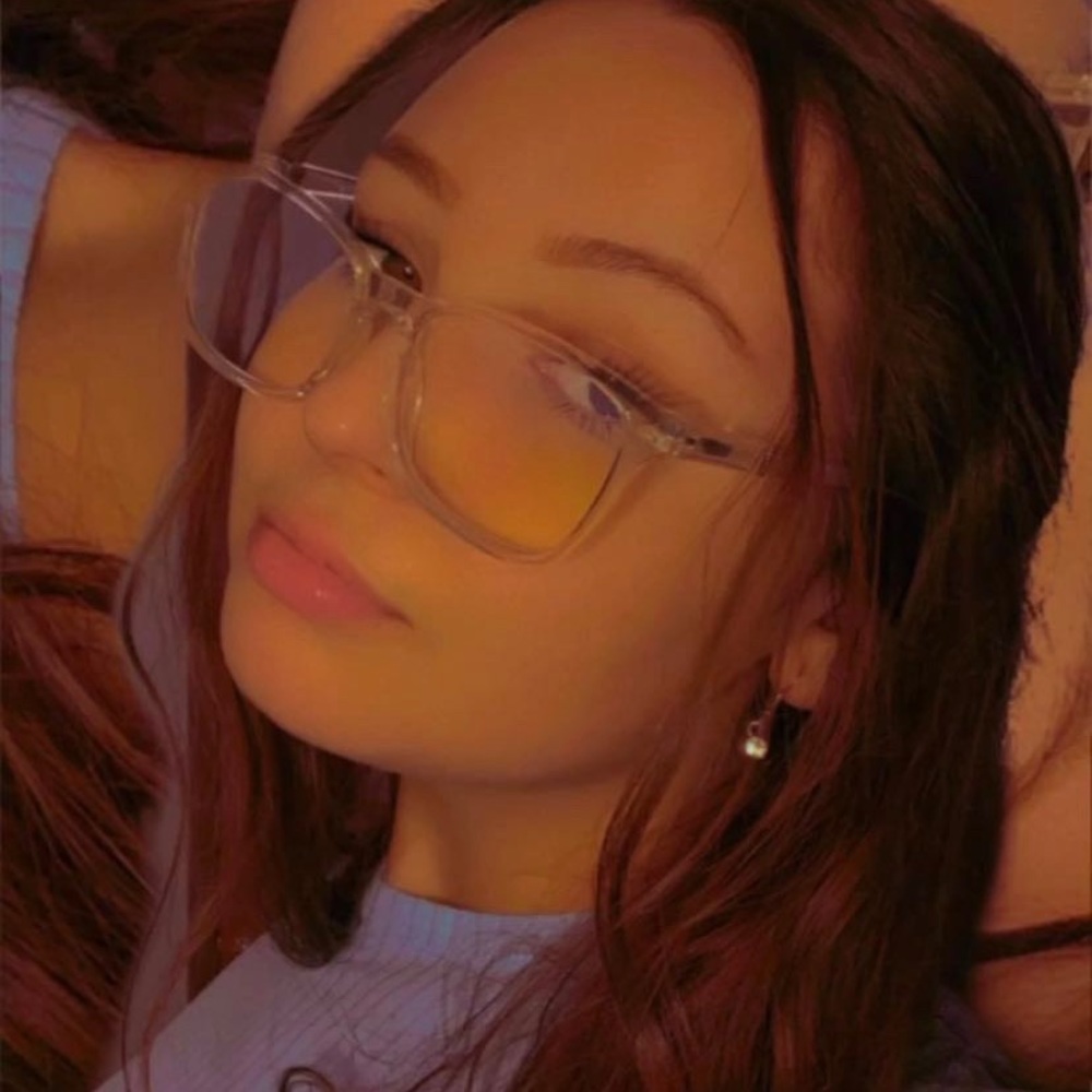 Meet your Posher, Hailley